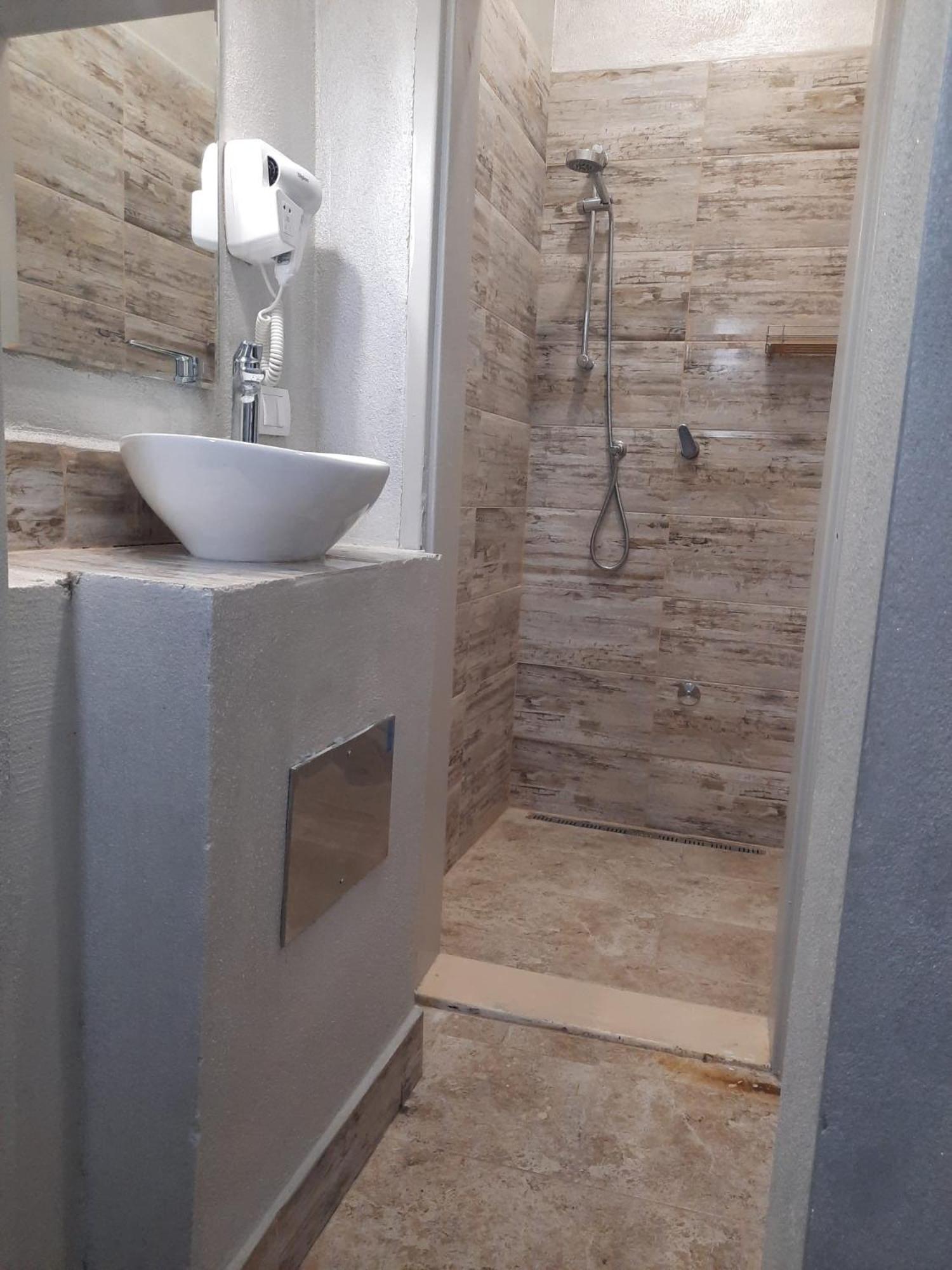 New Generation Hostel Como Lake Экстерьер фото